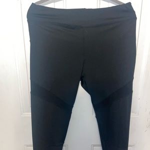 Women’s Black Leggings With Mesh Details L/XL